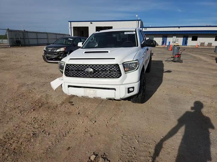 2018 Toyota Tundra Sr5 - zdjęcie 13