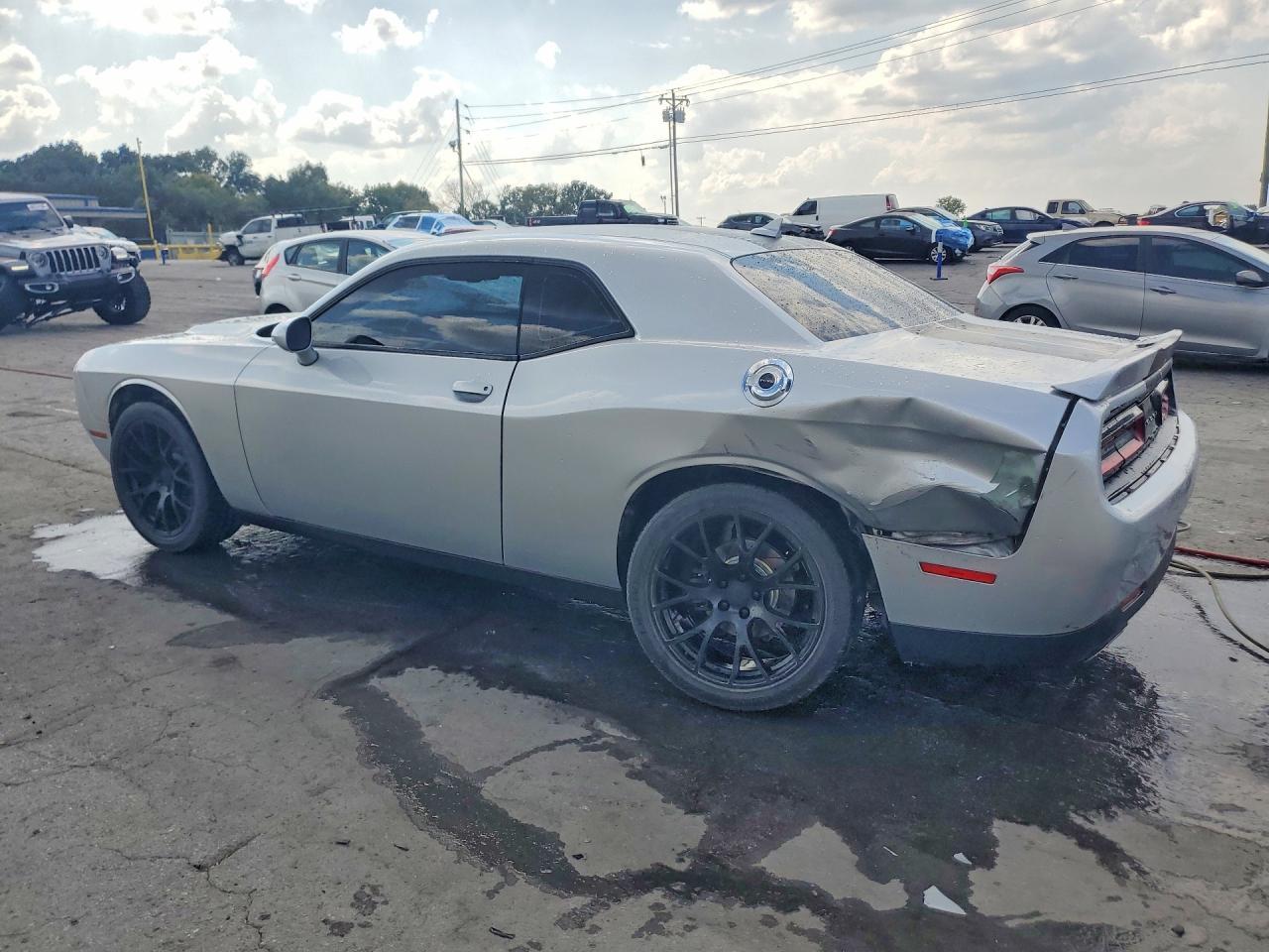 2019 Dodge Challenger Sxt - zdjęcie 2
