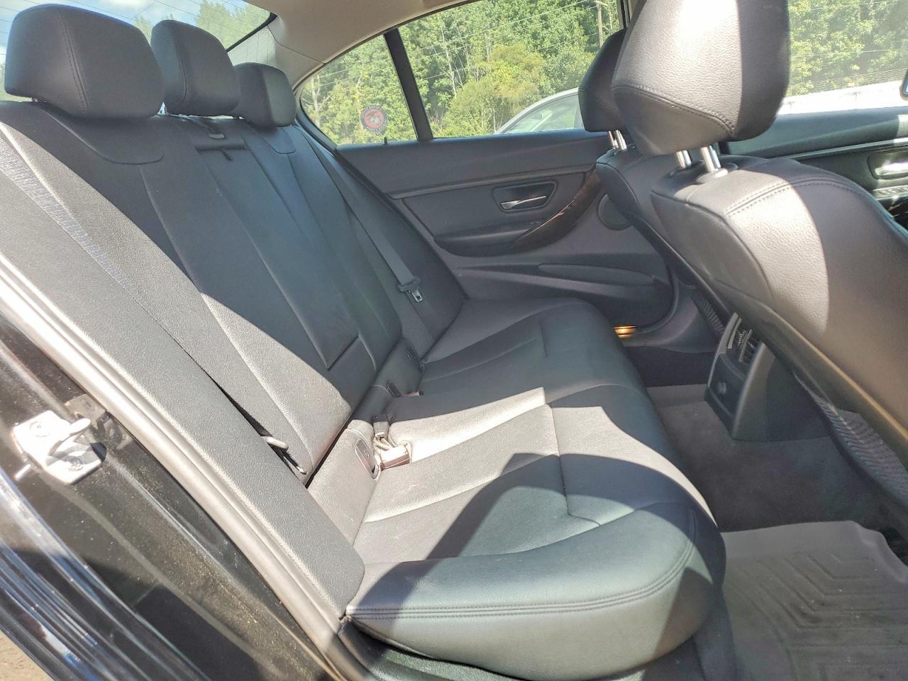 2015 BMW 328 I - zdjęcie 10