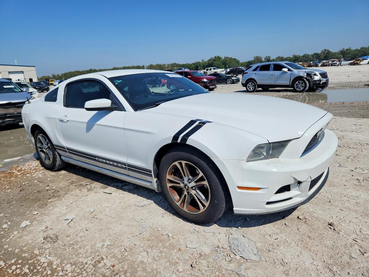 2014 Ford Mustang - zdjęcie 4