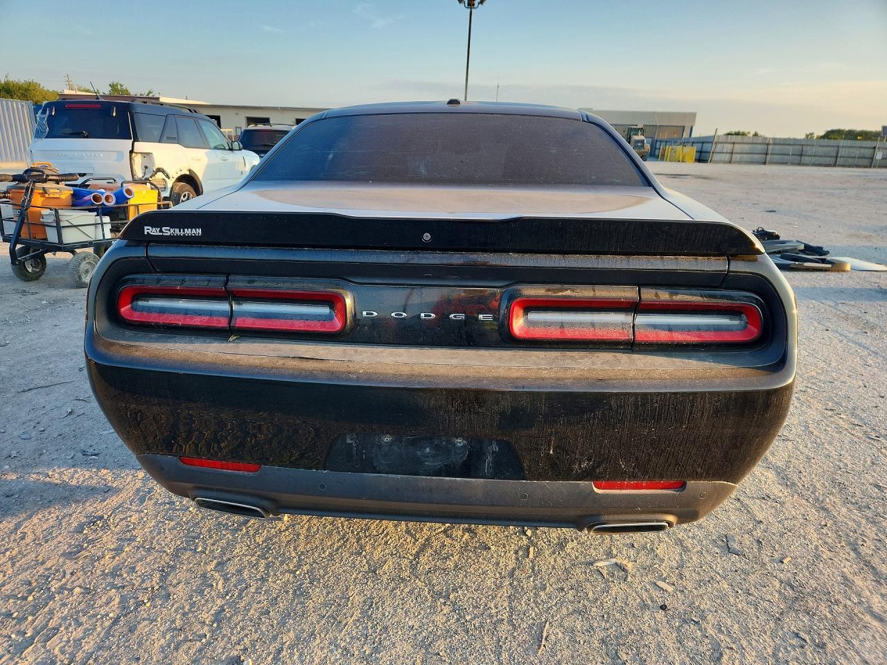 2015 Dodge Challenger Sxt - zdjęcie 6