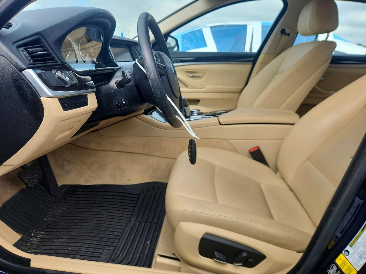 2014 BMW Seria 5 535i - zdjęcie 7