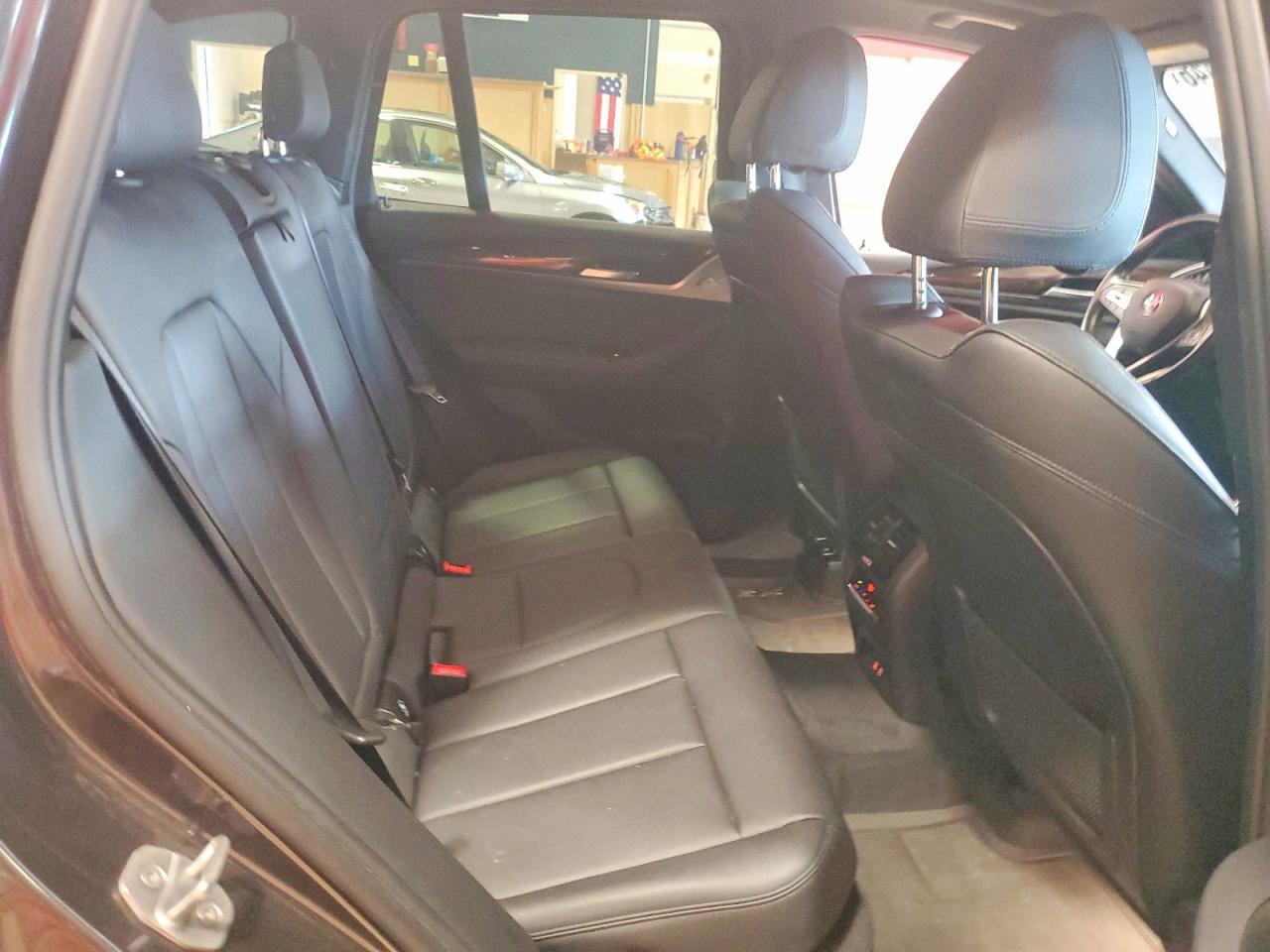 2020 BMW X3 xDrive30I - zdjęcie 11