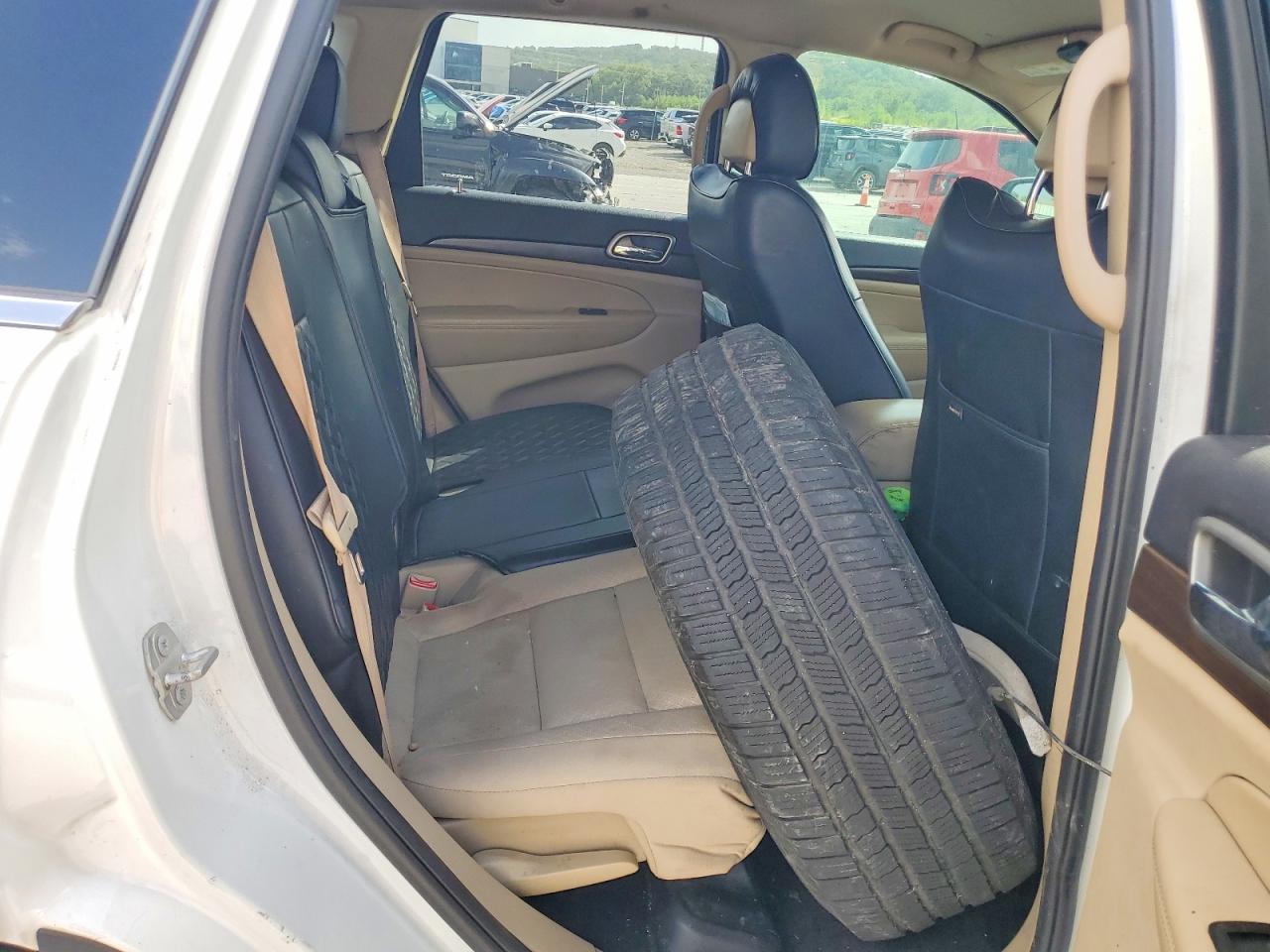 2018 Jeep Grand Cherokee Laredo - zdjęcie 11