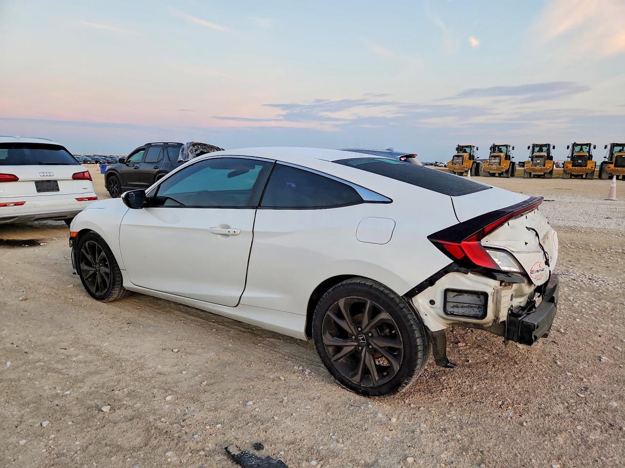 2019 Honda Civic Sport - zdjęcie 2