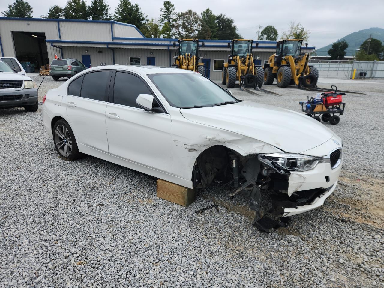 2018 BMW 330 I - zdjęcie 4