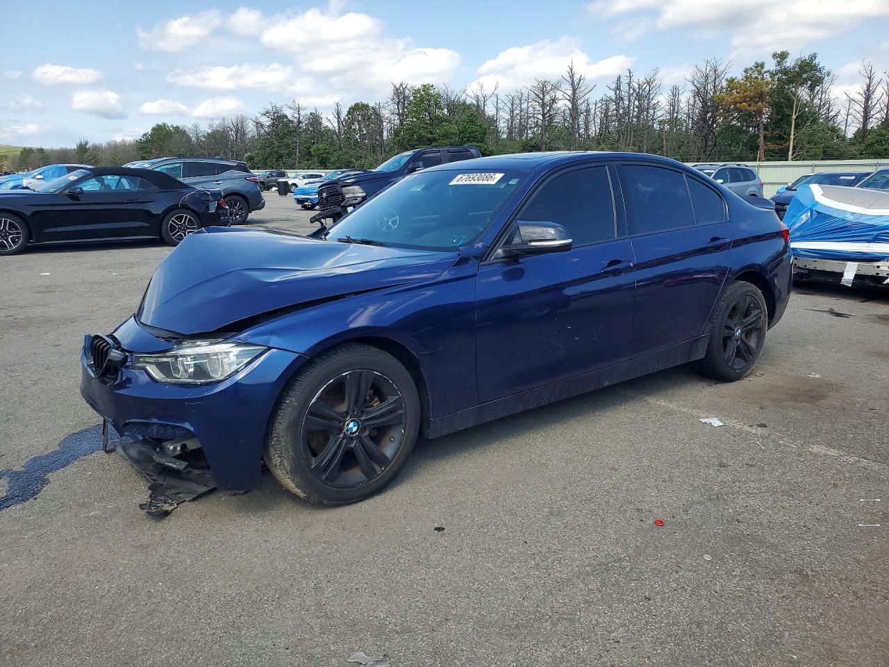 2016 BMW Seria 3 328i - zdjęcie główne