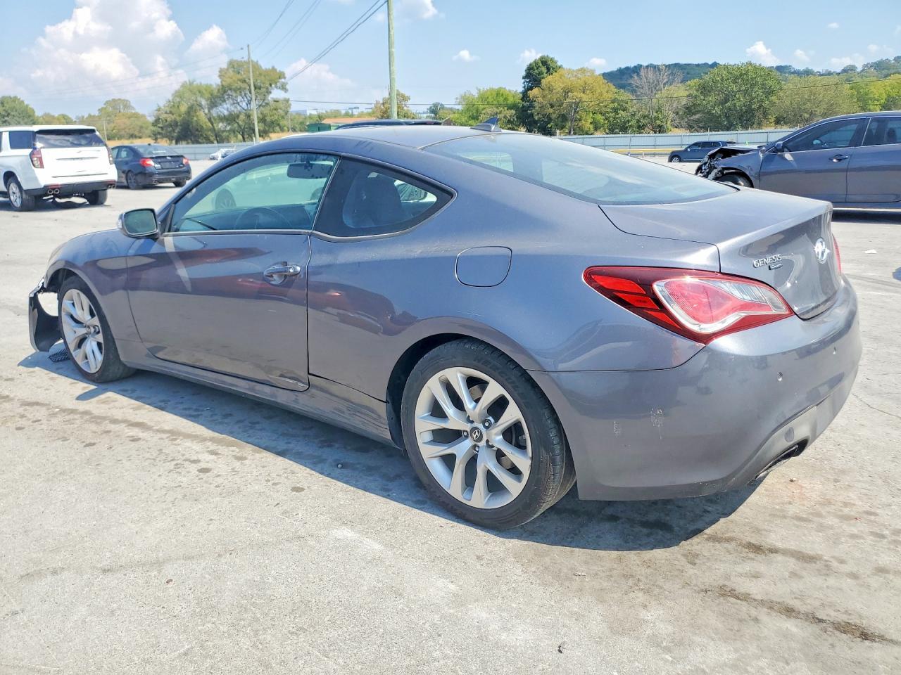 2013 Hyundai Genesis Coupe 3.8 Grand Touring - zdjęcie 2