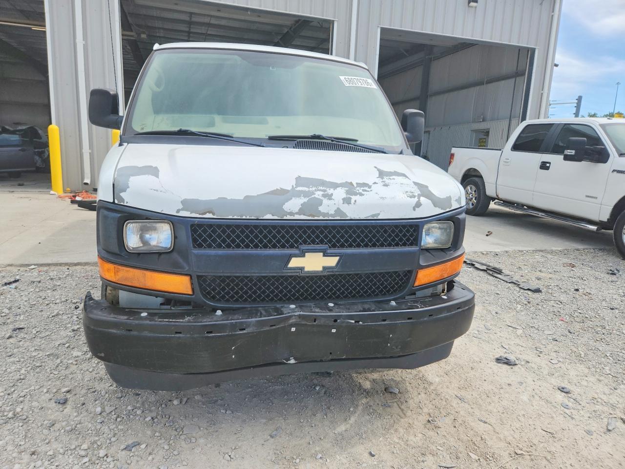 2014 Chevrolet Express G1500 - zdjęcie 5