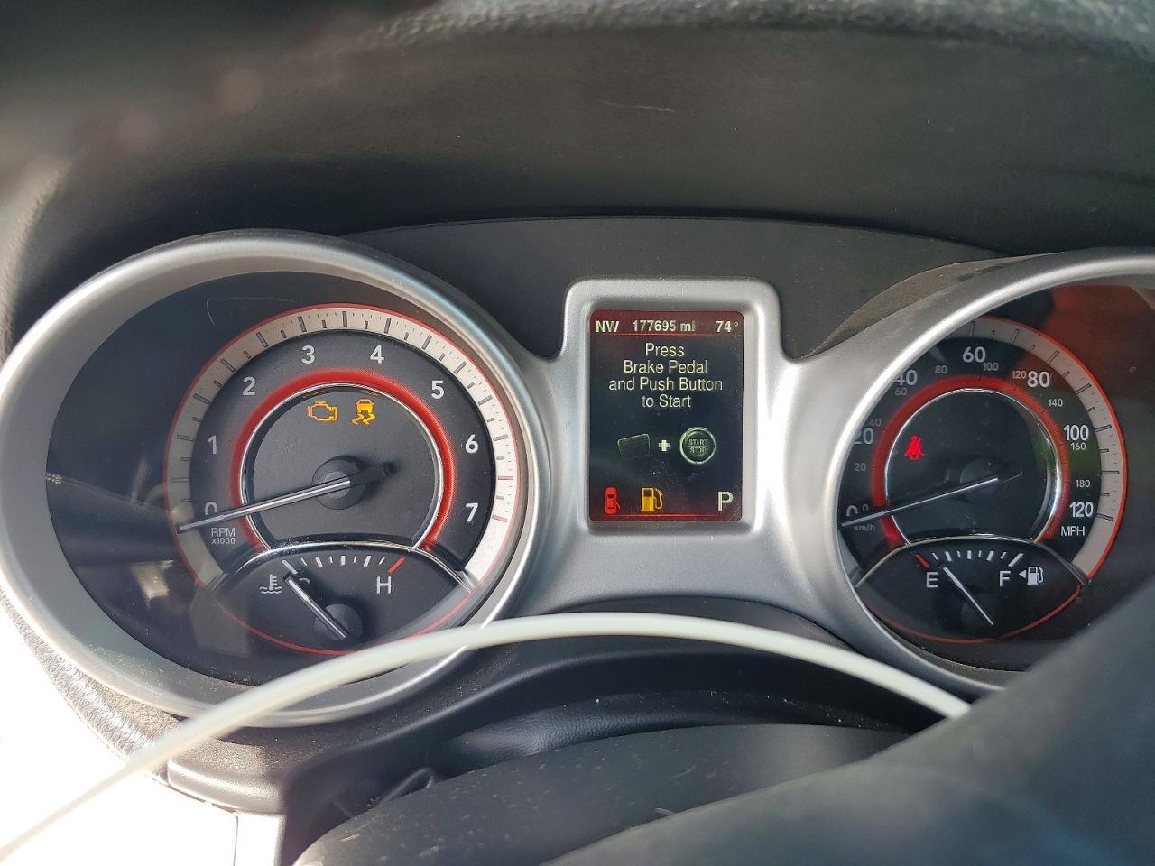 2016 Dodge Journey R/T - zdjęcie 9