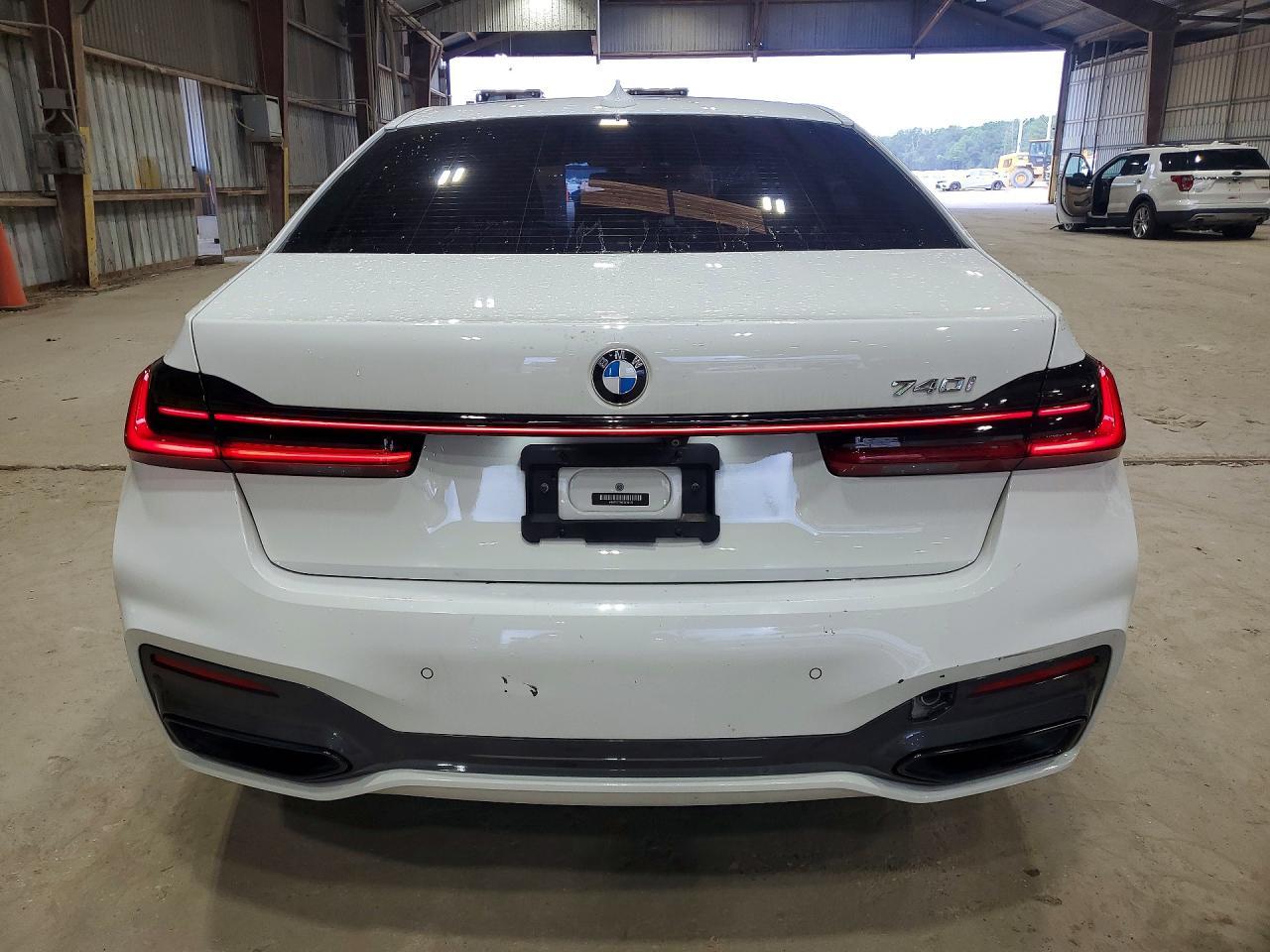 2020 BMW 740 I - zdjęcie 6