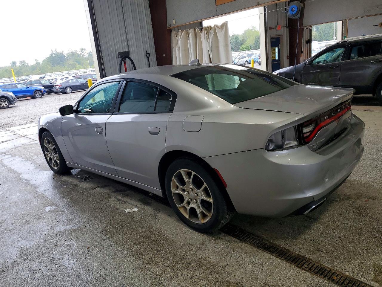2017 Dodge Charger Sxt - zdjęcie 2