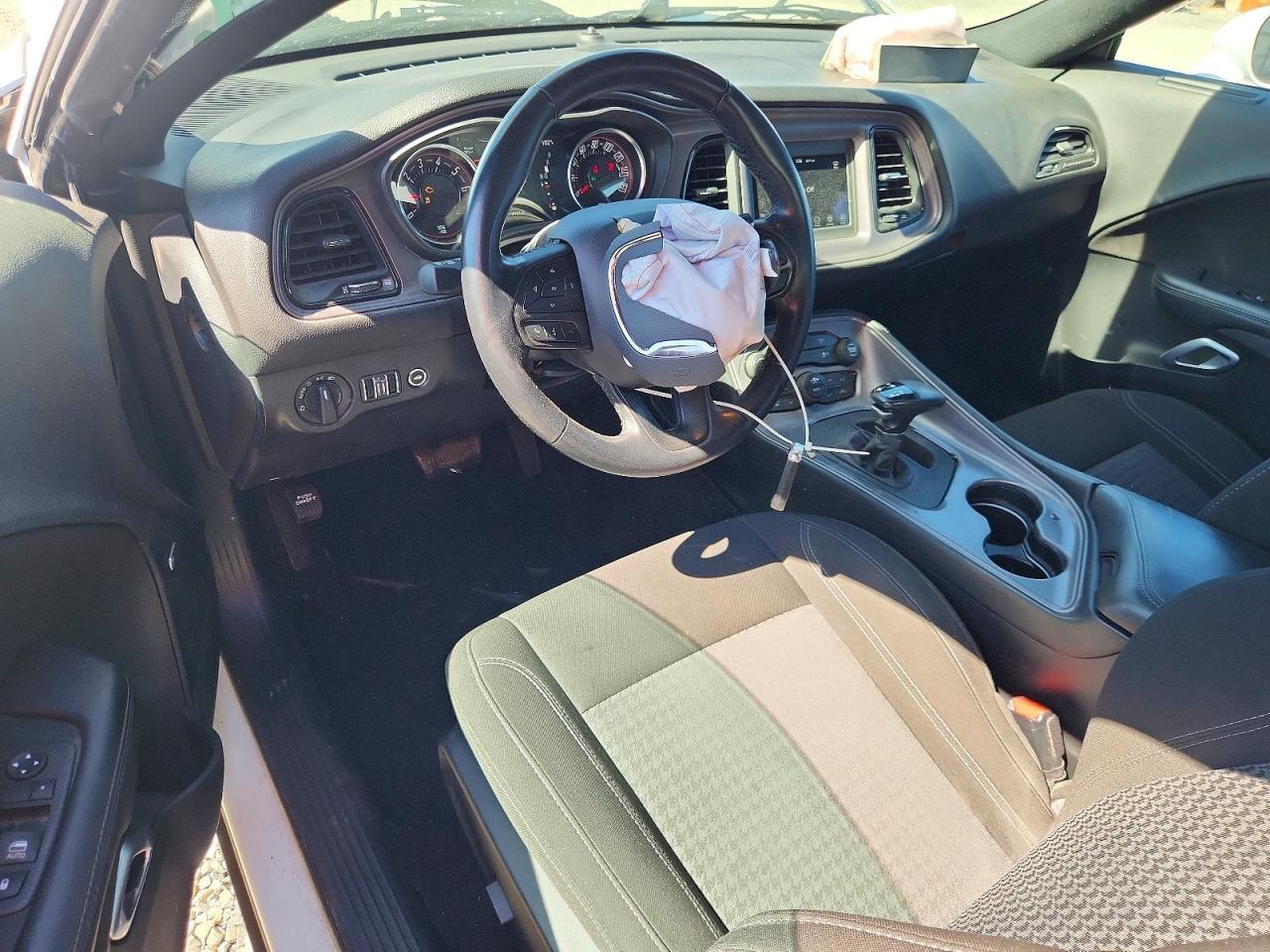 2023 Dodge Challenger Sxt - zdjęcie 8