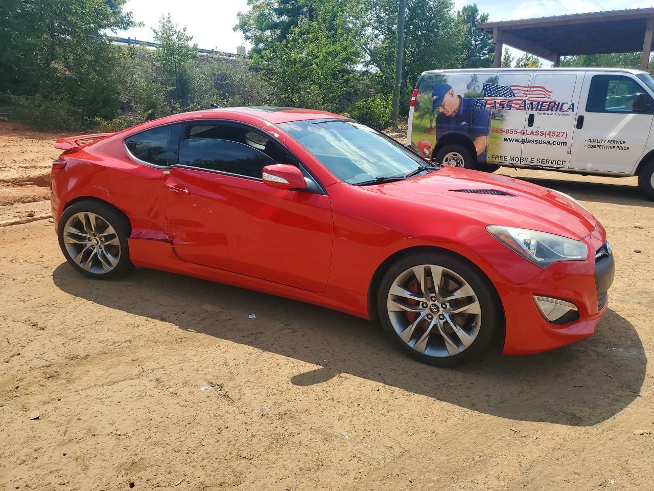 2013 Hyundai Genesis Coupe 3.8 Track - zdjęcie 4