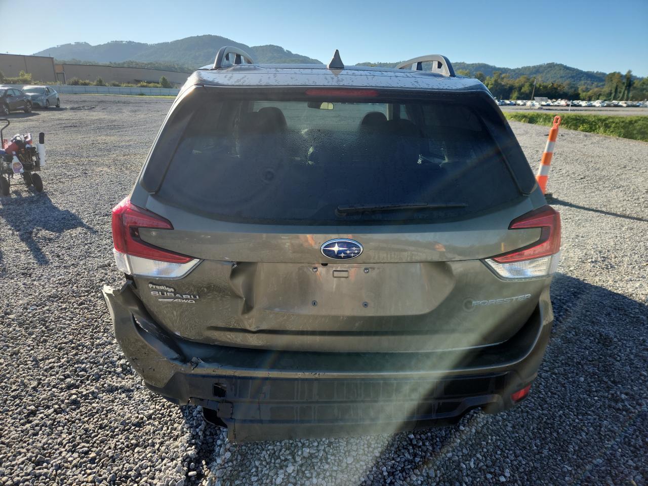 2023 Subaru Forester Premium - zdjęcie 6