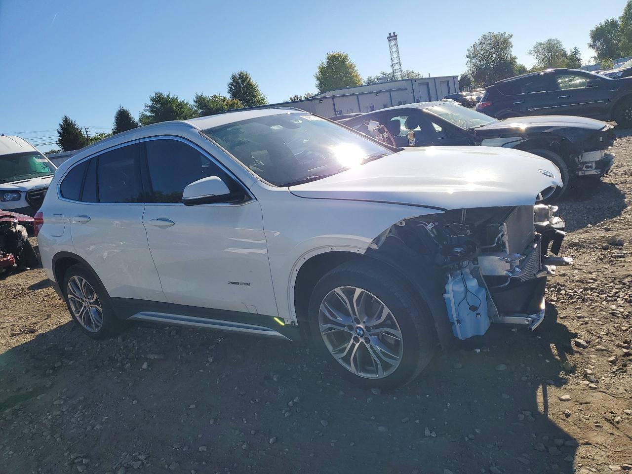 2017 BMW X1 xDrive28I - zdjęcie 4