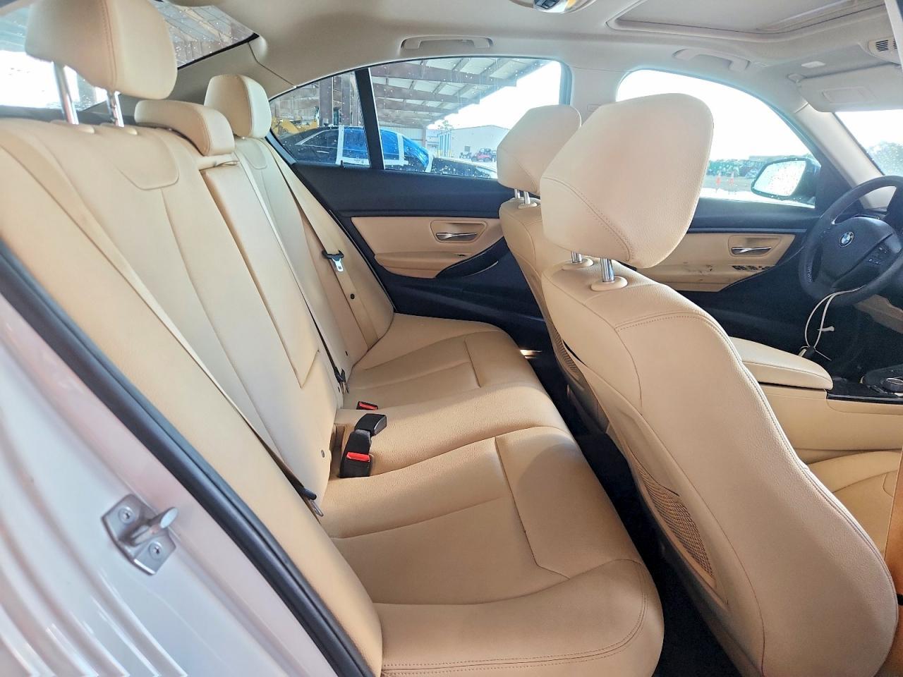 2018 BMW 320 I - zdjęcie 10