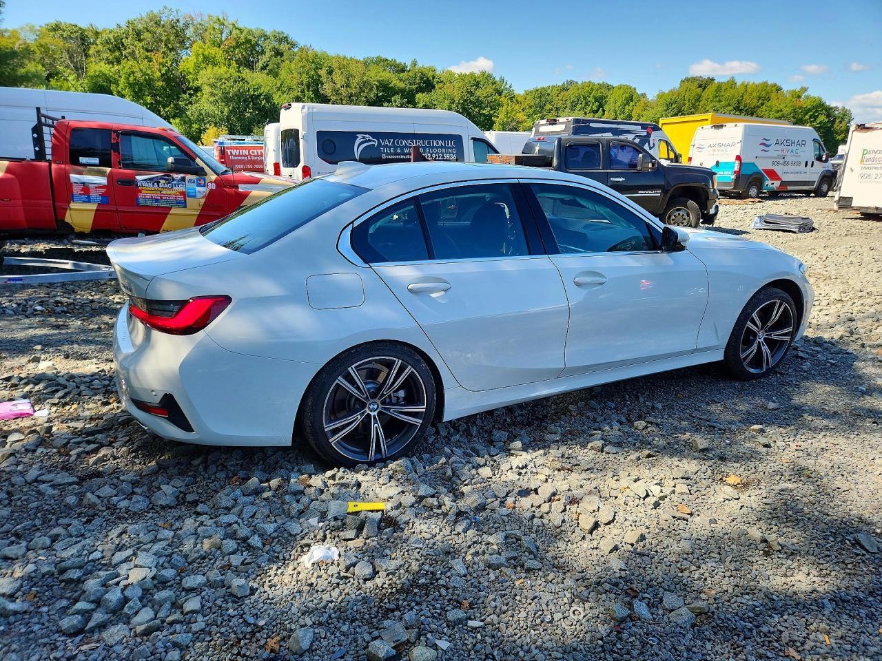 2021 BMW Seria 3 330i - zdjęcie 3