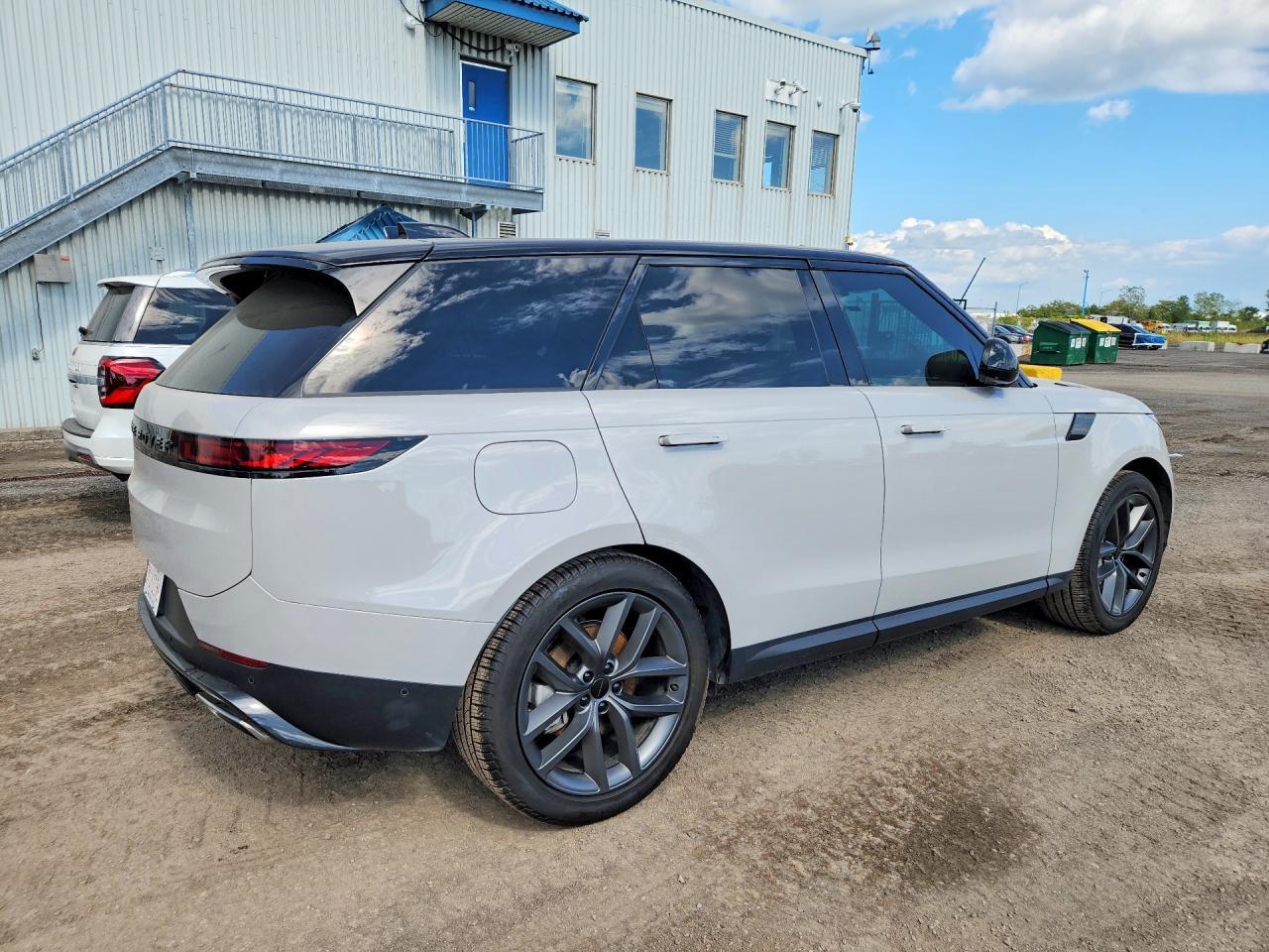2026 Land Rover Range Rover Sport S - zdjęcie 3