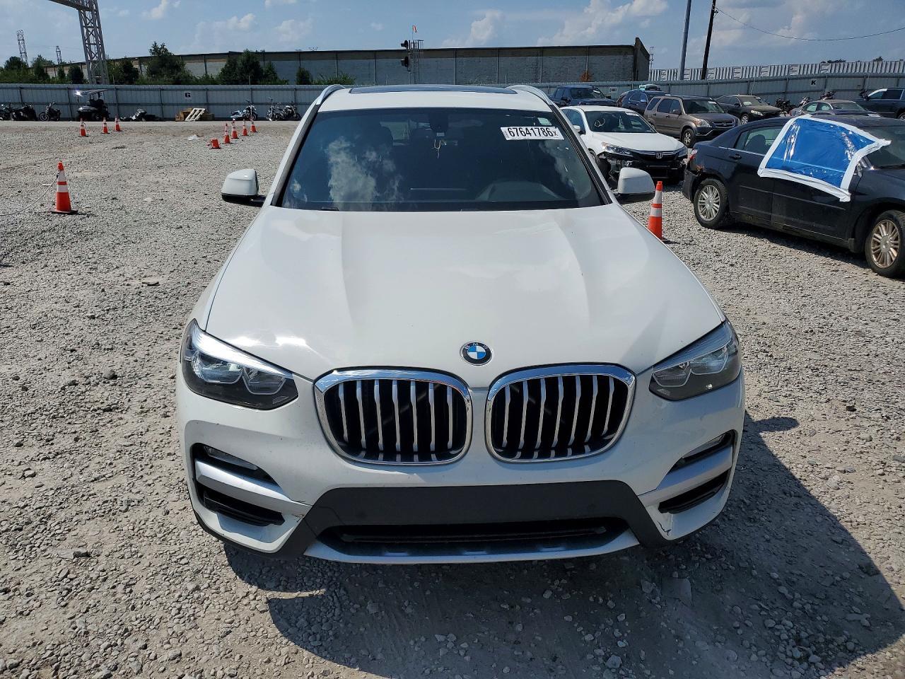 2018 BMW X3 xDrive30I - zdjęcie 5