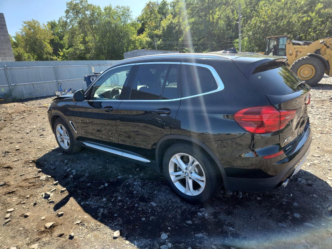 2018 BMW X3 xDrive30I - zdjęcie 2