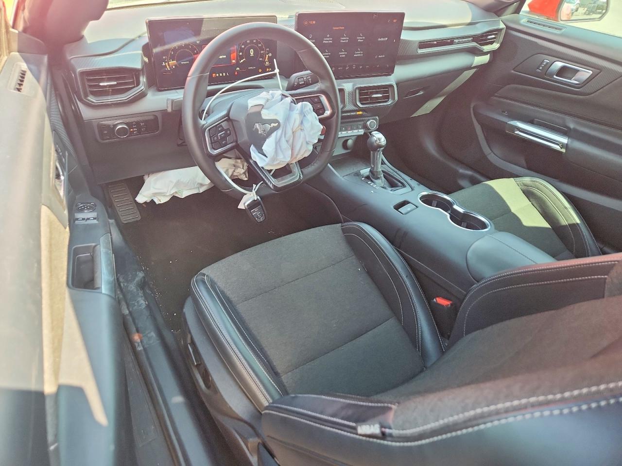 2024 Ford Mustang - zdjęcie 8