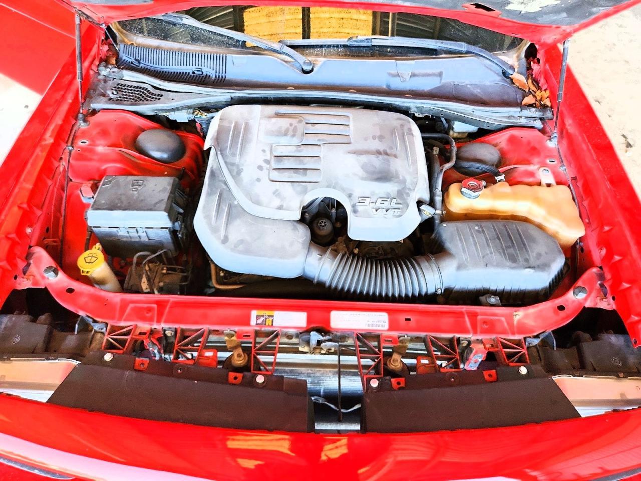 2014 Dodge Challenger Sxt - zdjęcie 11