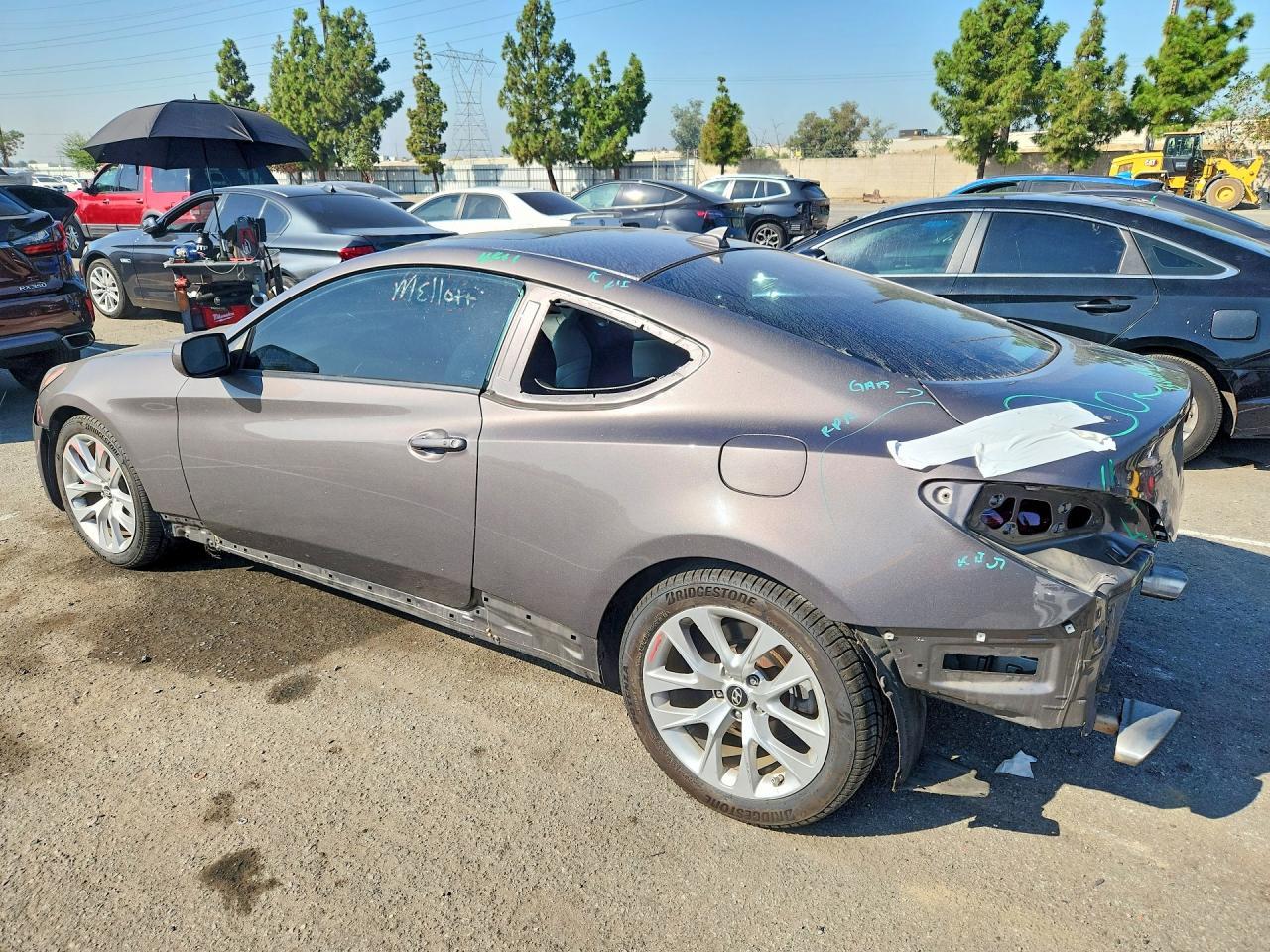 2013 Hyundai Genesis Coupe 2.0T Premium - zdjęcie 2