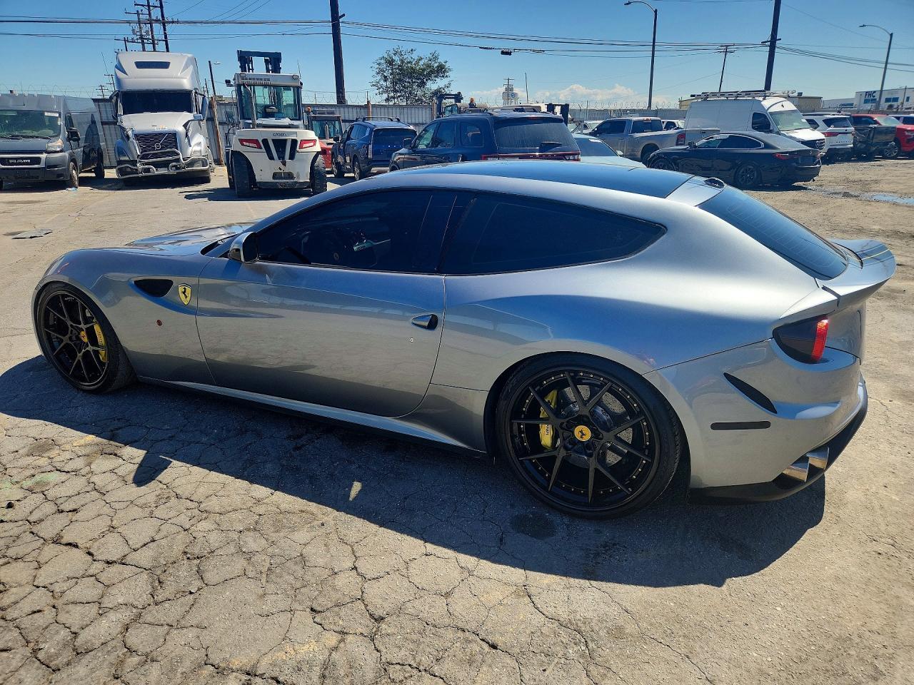 2016 Ferrari Ff - zdjęcie 2