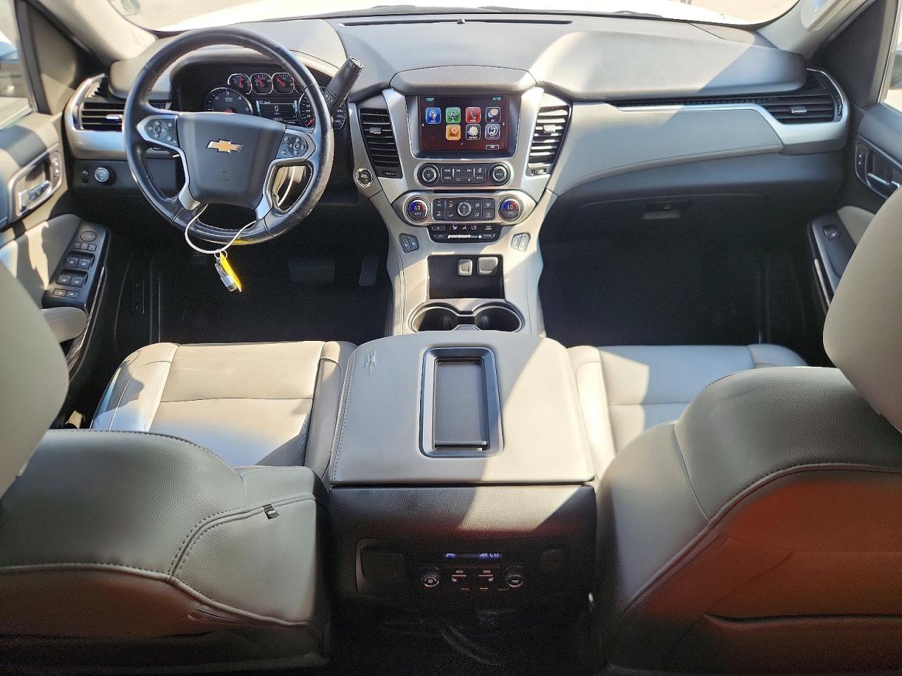 2019 Chevrolet Suburban C1500 Lt - zdjęcie 8