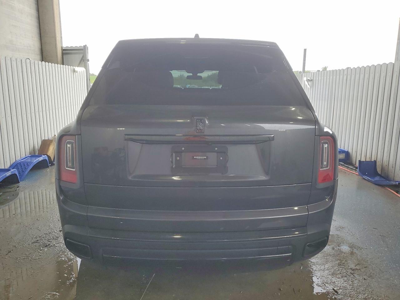 2021 Rolls-Royce Cullinan Black Badge - zdjęcie 6