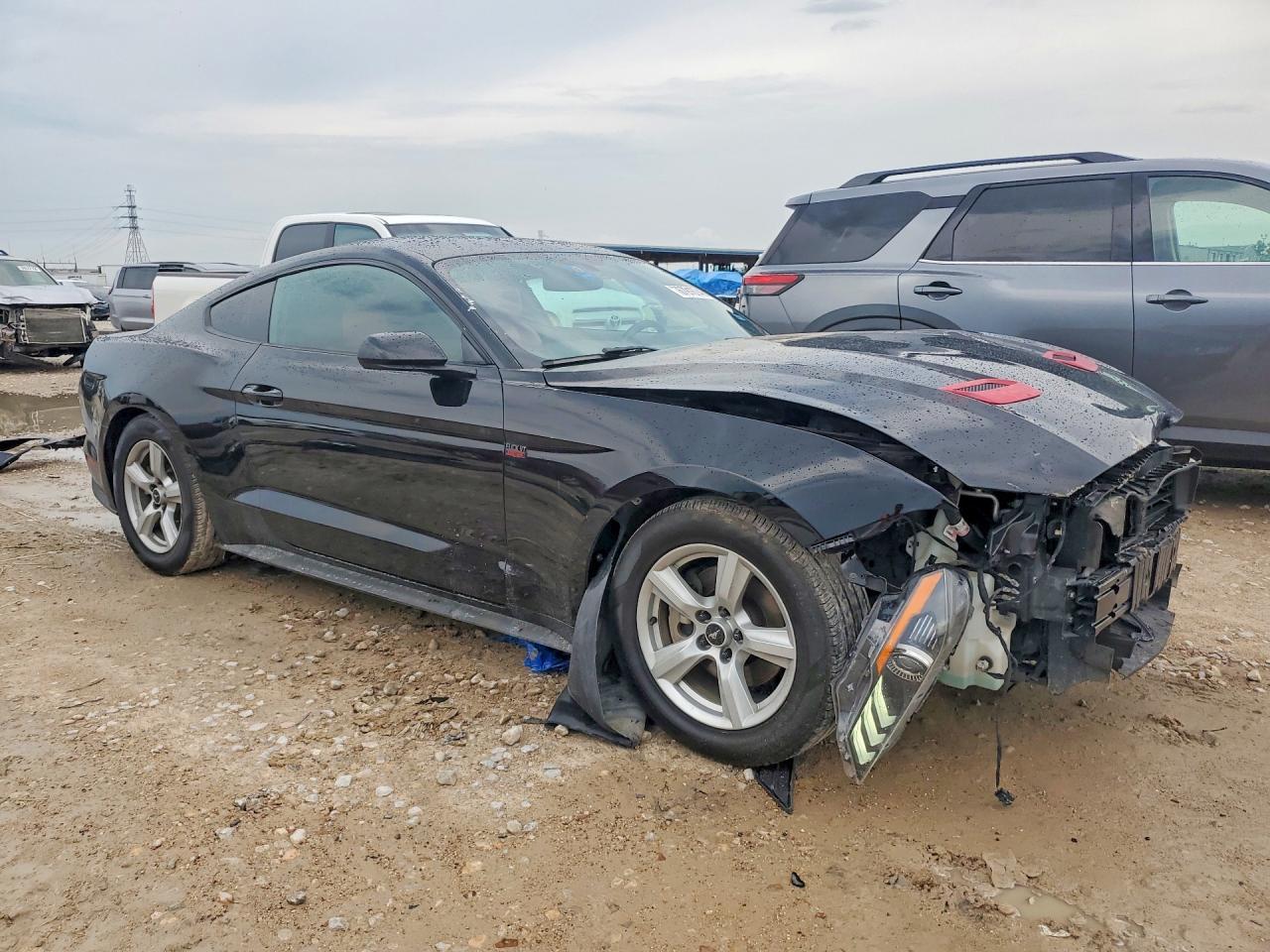 2018 Ford Mustang - zdjęcie 4