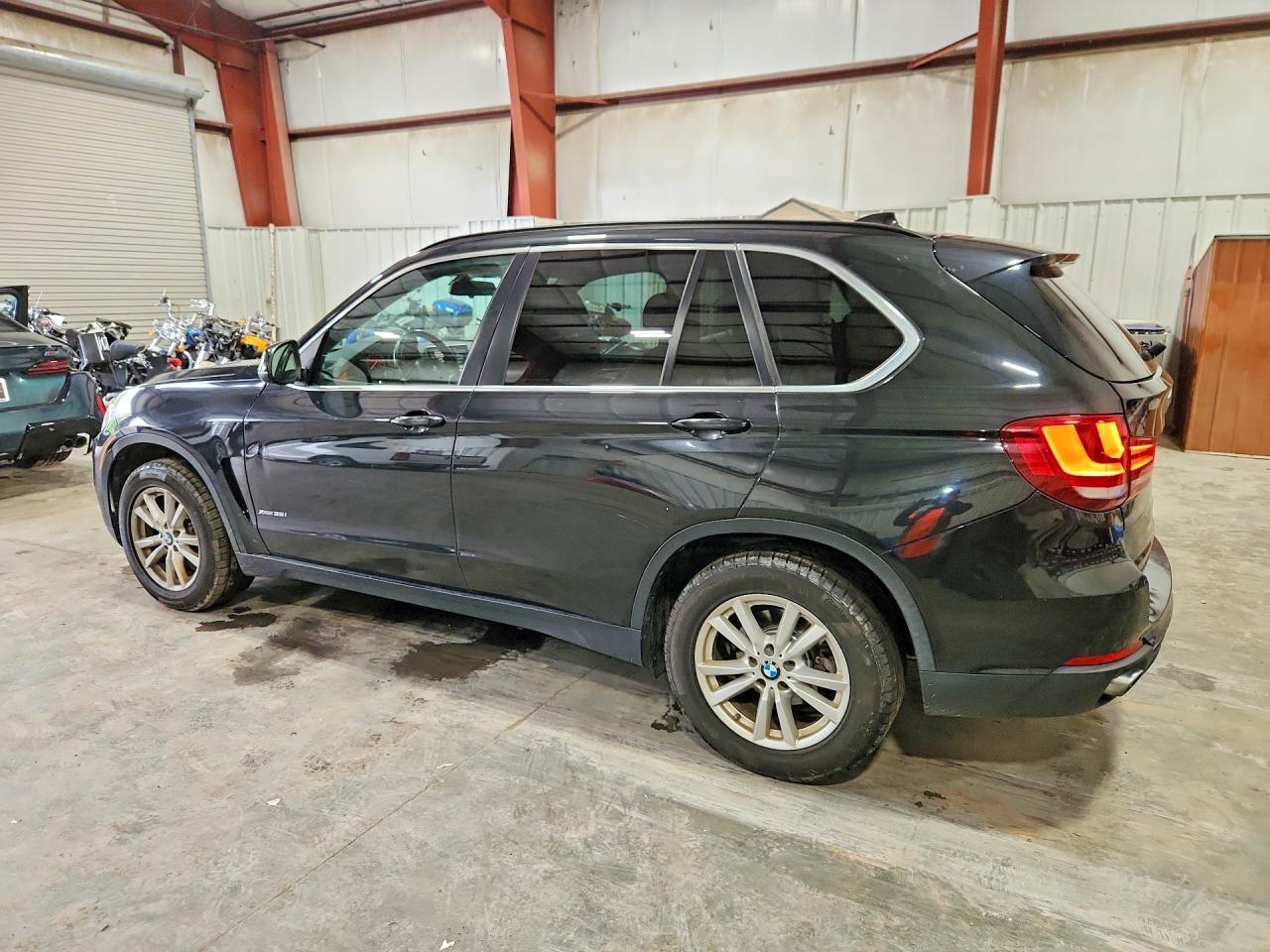 2015 BMW X5 xDrive35I - zdjęcie 2