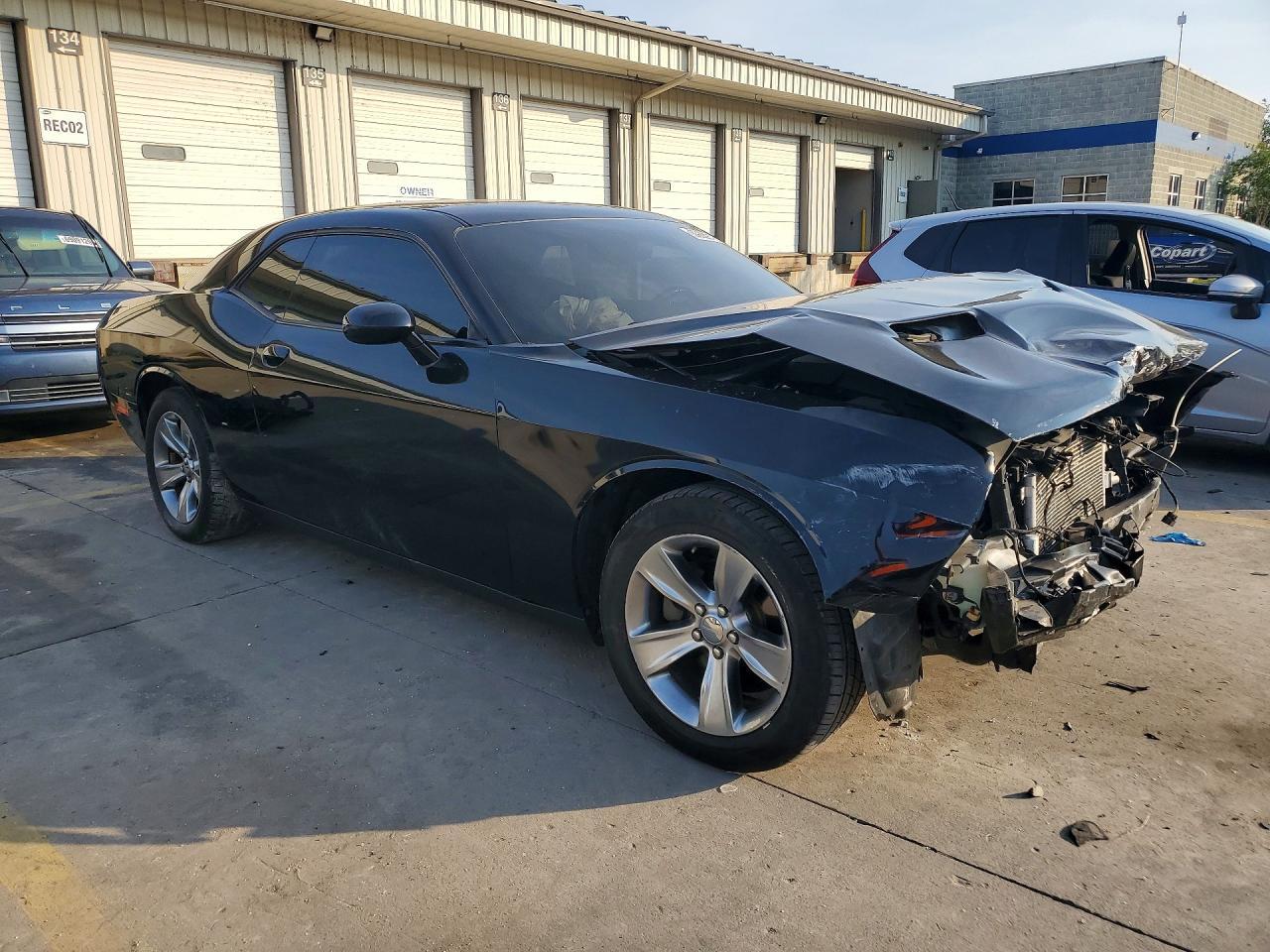 2016 Dodge Challenger Sxt - zdjęcie 4