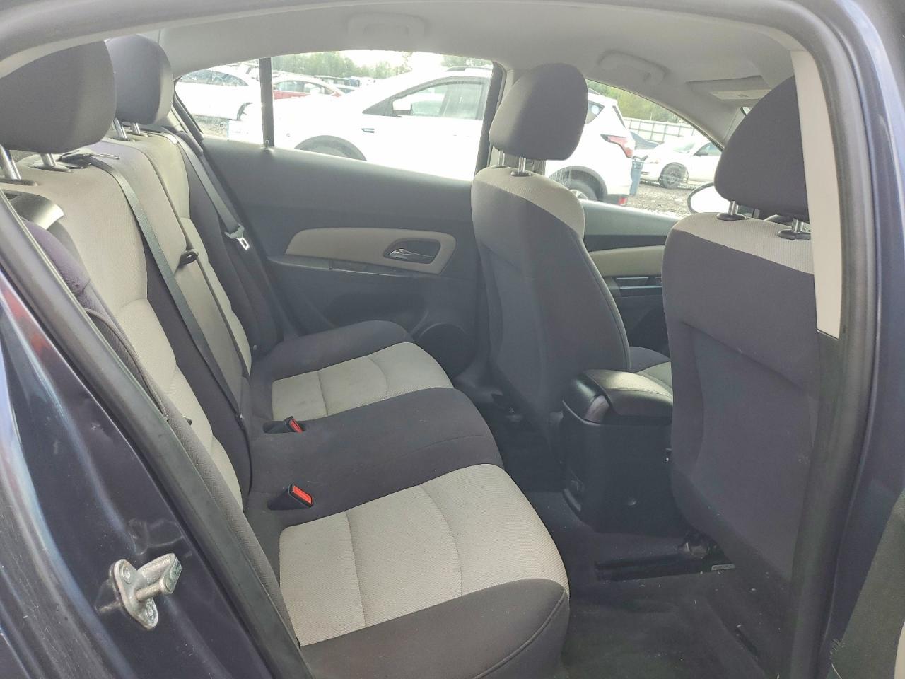 2013 Chevrolet Cruze Ls - zdjęcie 10