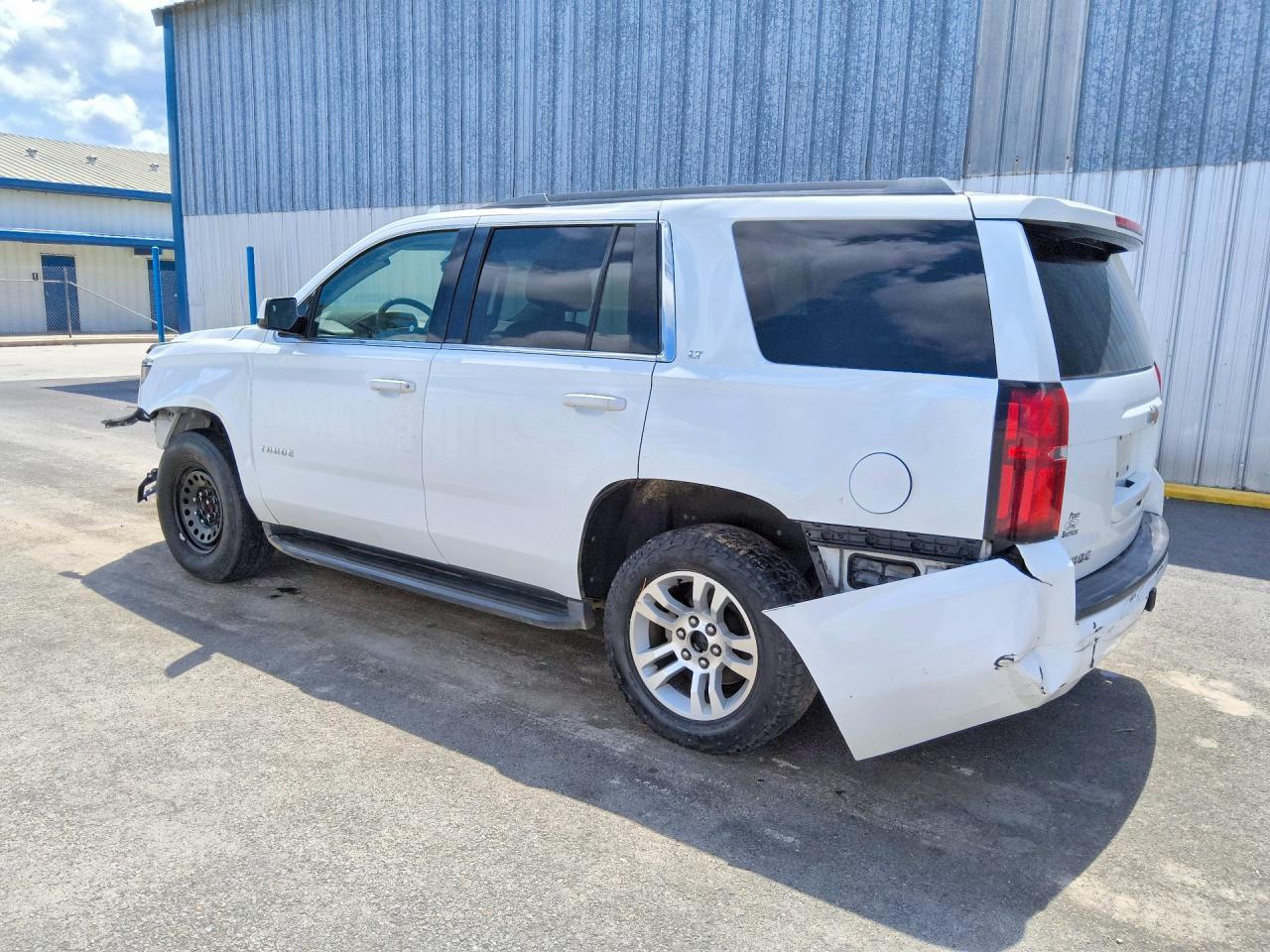 2018 Chevrolet Tahoe C1500 Lt - zdjęcie 2