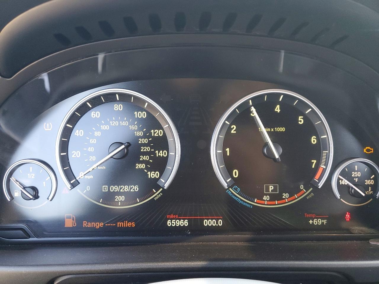 2016 BMW 550 I - zdjęcie 9