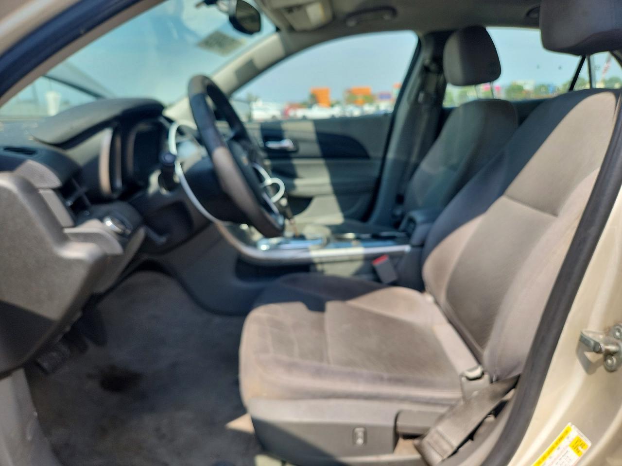 2013 Chevrolet Malibu Ls - zdjęcie 7