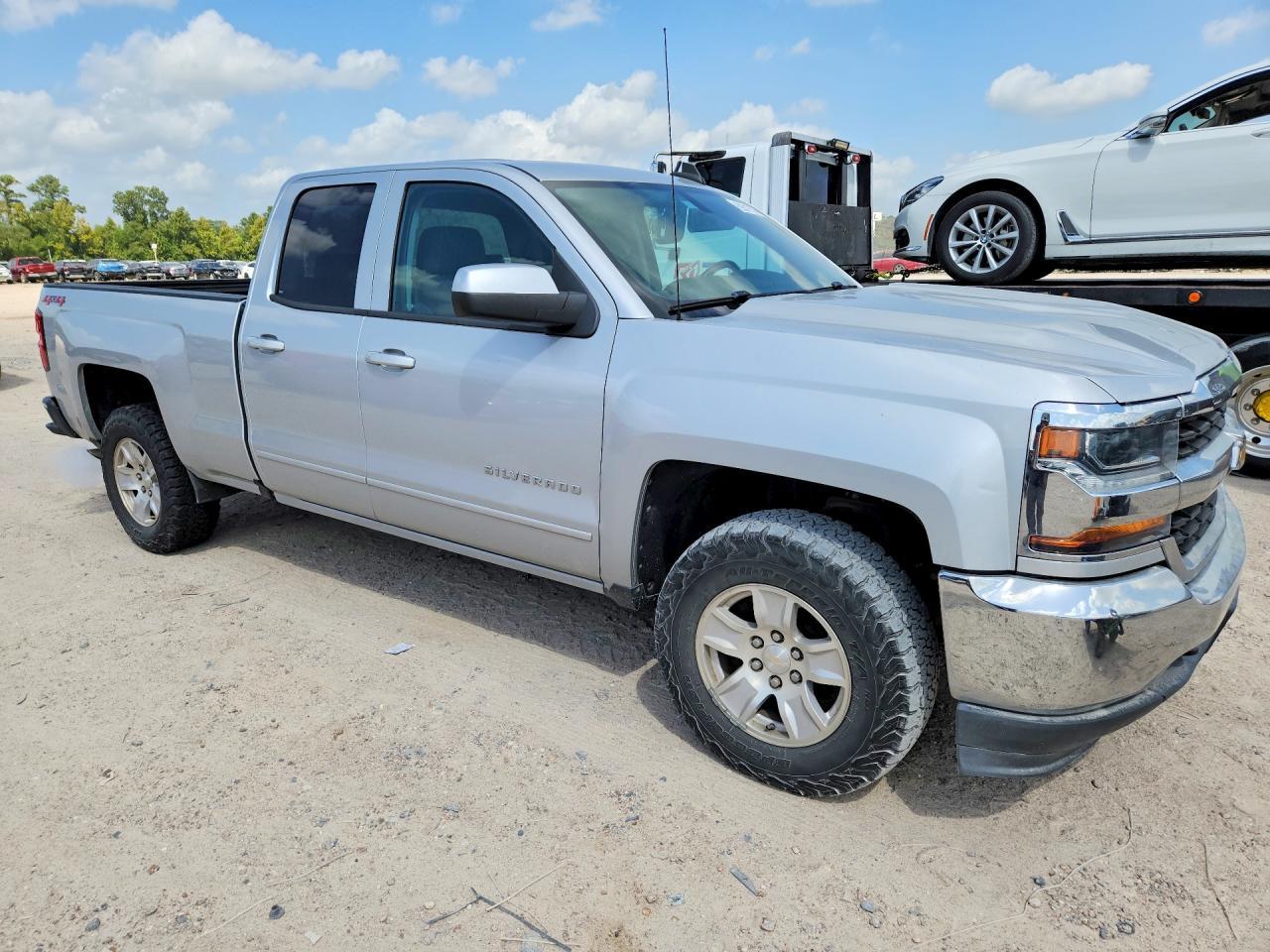 2018 Chevrolet Silverado K1500 Lt - zdjęcie 4