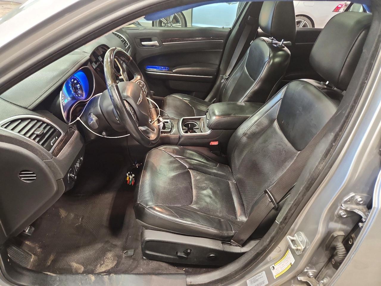 2017 Chrysler 300C - zdjęcie 7