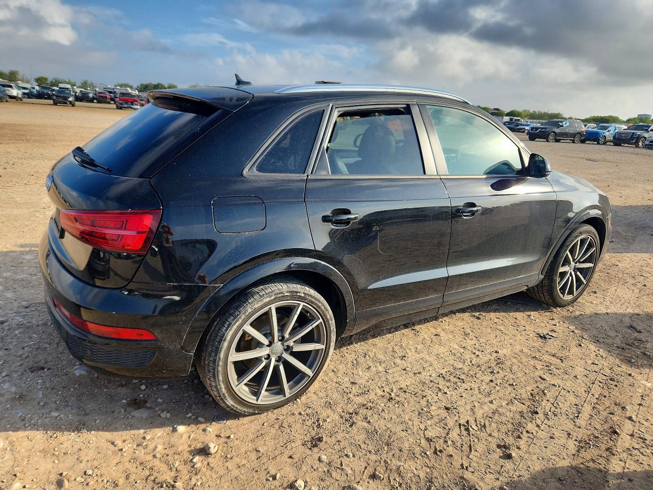 2018 Audi Q3 Premium - zdjęcie 3
