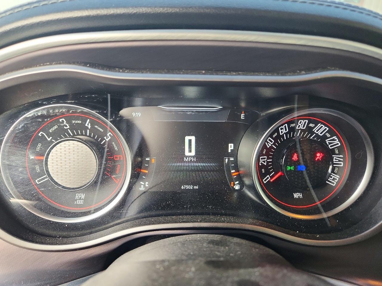 2020 Dodge Challenger R/T - zdjęcie 9