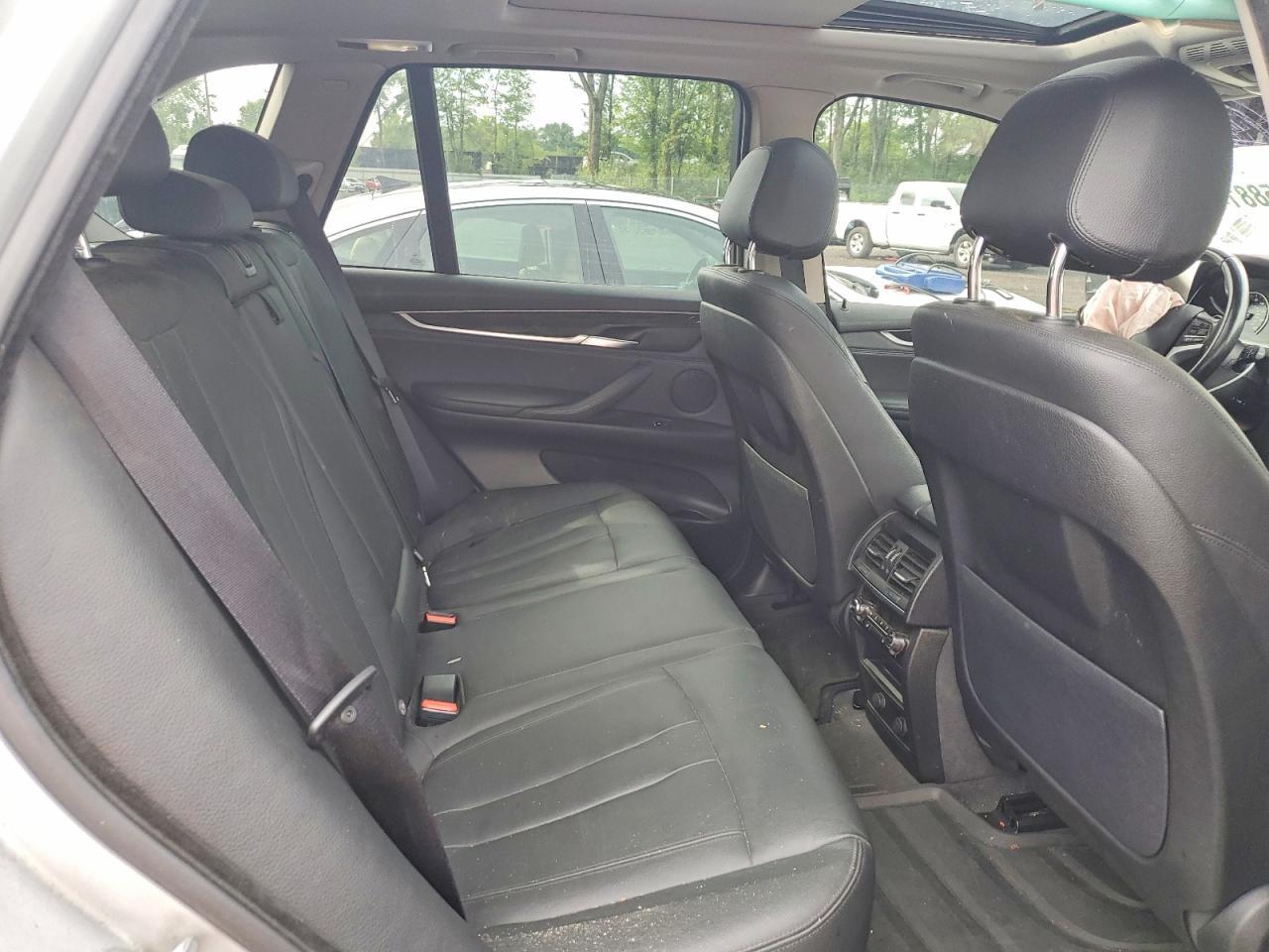 2016 BMW X5 xDrive35I - zdjęcie 11