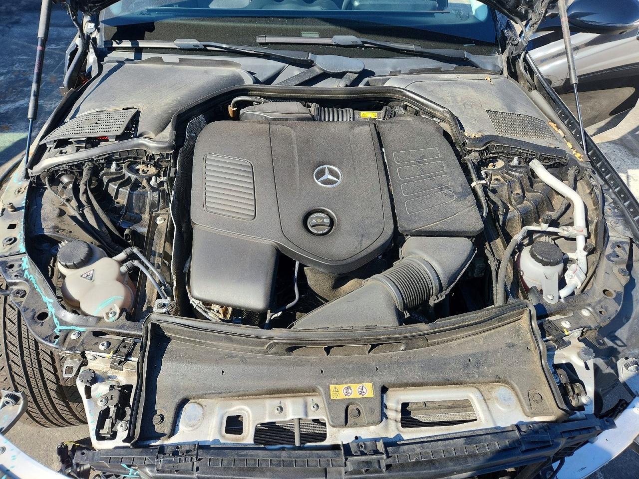 2022 Mercedes-Benz C 300 - zdjęcie 11