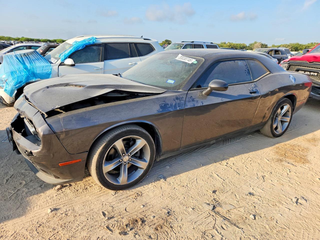 2015 Dodge Challenger Sxt - zdjęcie główne