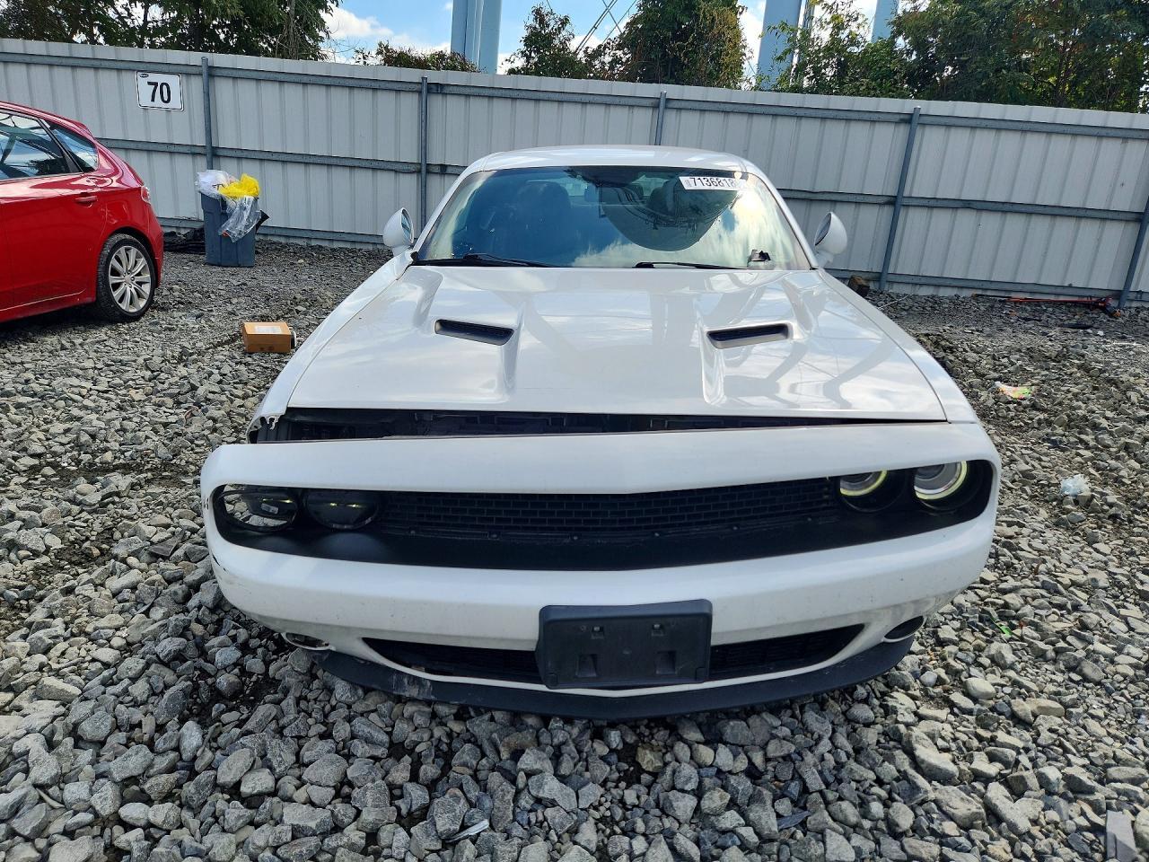 2017 Dodge Challenger - zdjęcie 5