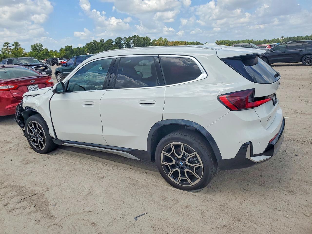 BMW X1 - zdjęcie 2