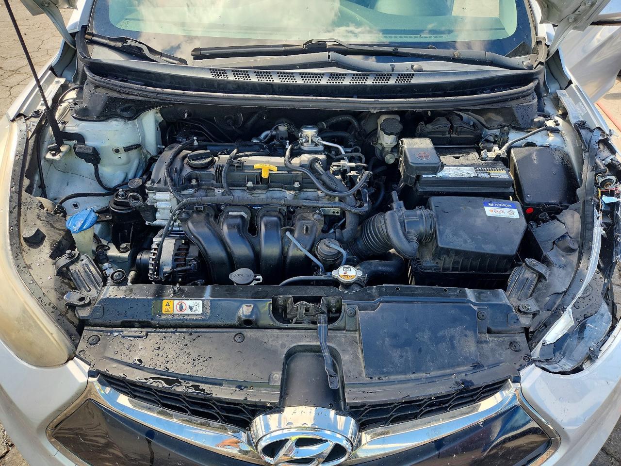 2014 Hyundai Elantra Coupe Base - zdjęcie 11