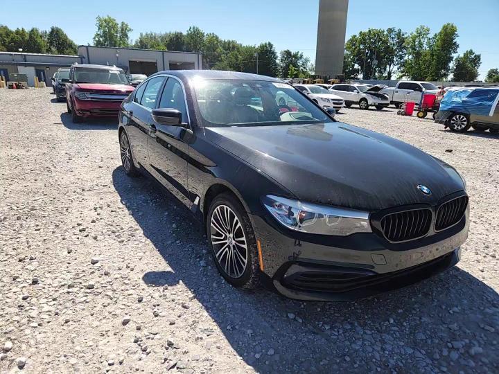 2019 BMW Seria 5 530i - zdjęcie 13