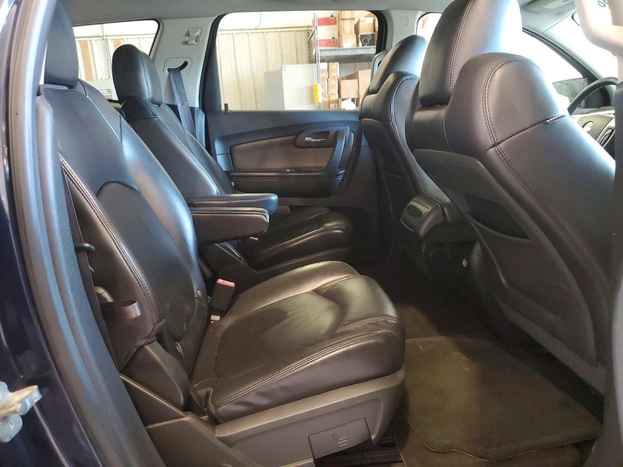 2018 Chevrolet Traverse Premier - zdjęcie 11